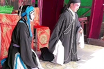 皮氏女三告 下