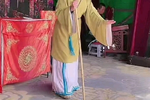 皮氏女三告 下